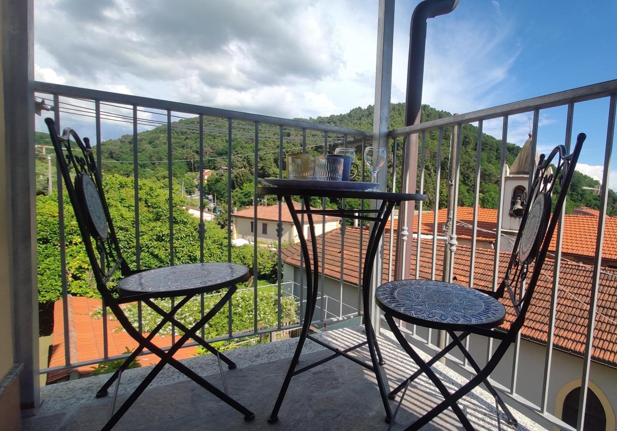 Casa Enzo Hotel ลาสเปเซีย ภายนอก รูปภาพ